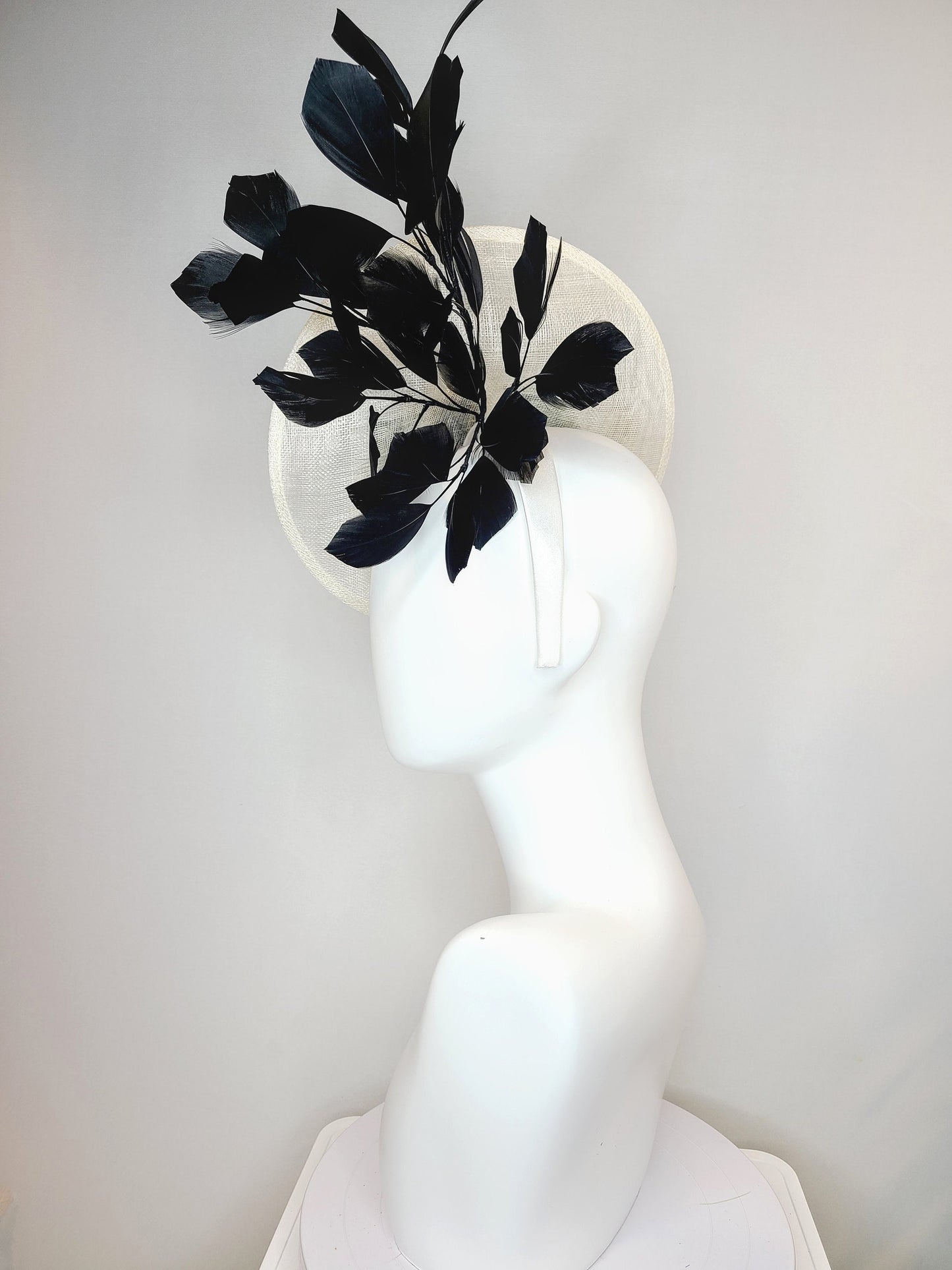 kentucky derby hat fascinator white sinamay saucer with crystal rhinestone jewel beaded rainbow colorful number 45 with large black feathers