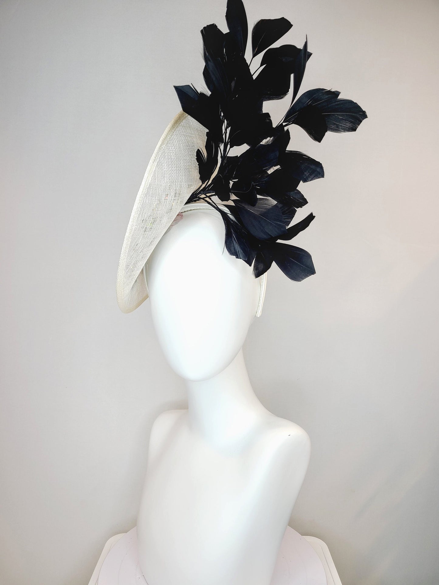 kentucky derby hat fascinator white sinamay saucer with crystal rhinestone jewel beaded rainbow colorful number 45 with large black feathers