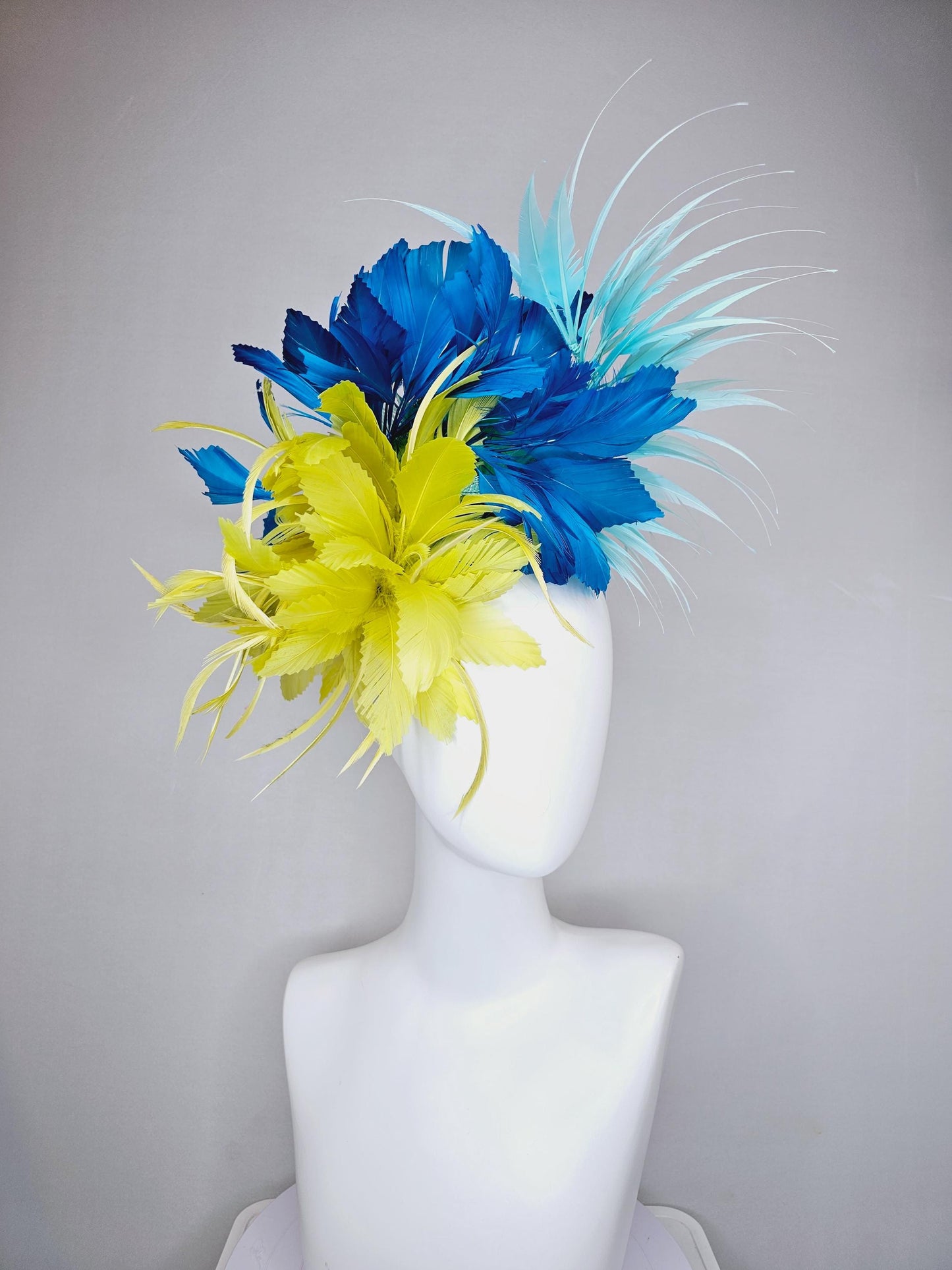 kentucky derby hat fascinator large fluffy yellow zigzag feather flower with royal blue and light sky blue branching feathers