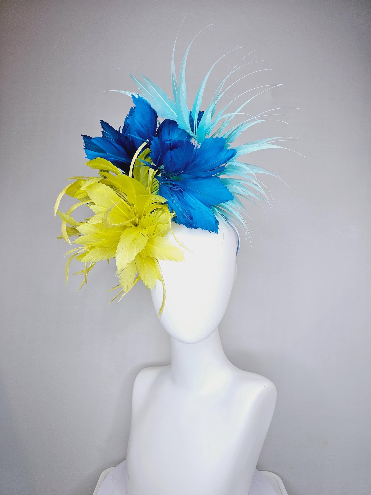 kentucky derby hat fascinator large fluffy yellow zigzag feather flower with royal blue and light sky blue branching feathers