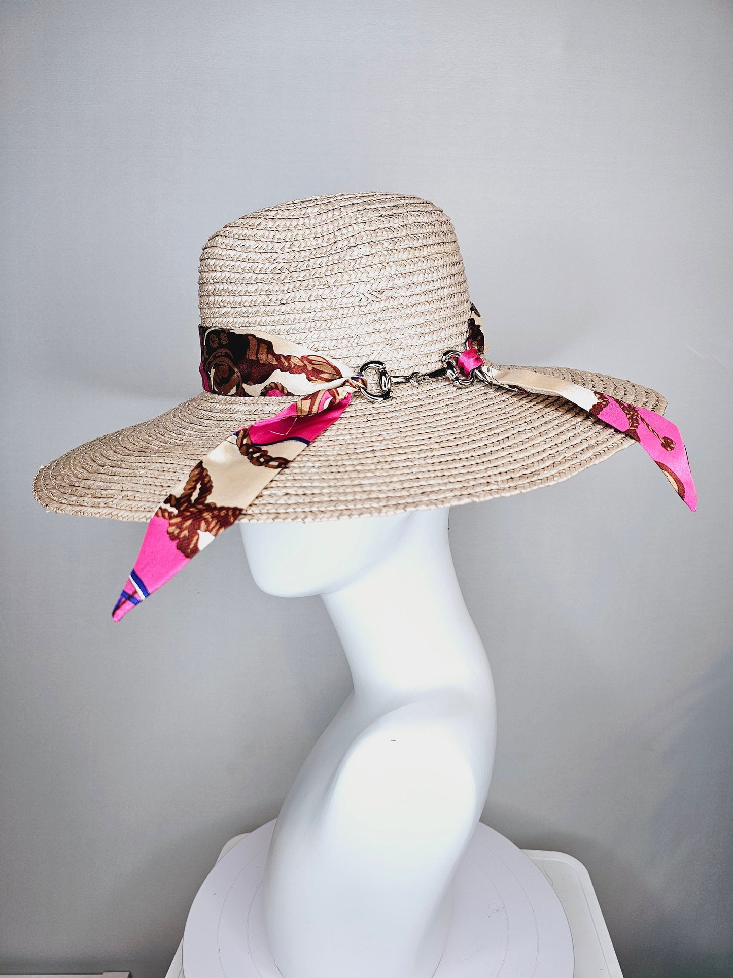 kentucky derby hat wide brim natural beige palm straw trimmed fedora rancher hat with silver horsebit navy pink equestrian scarf