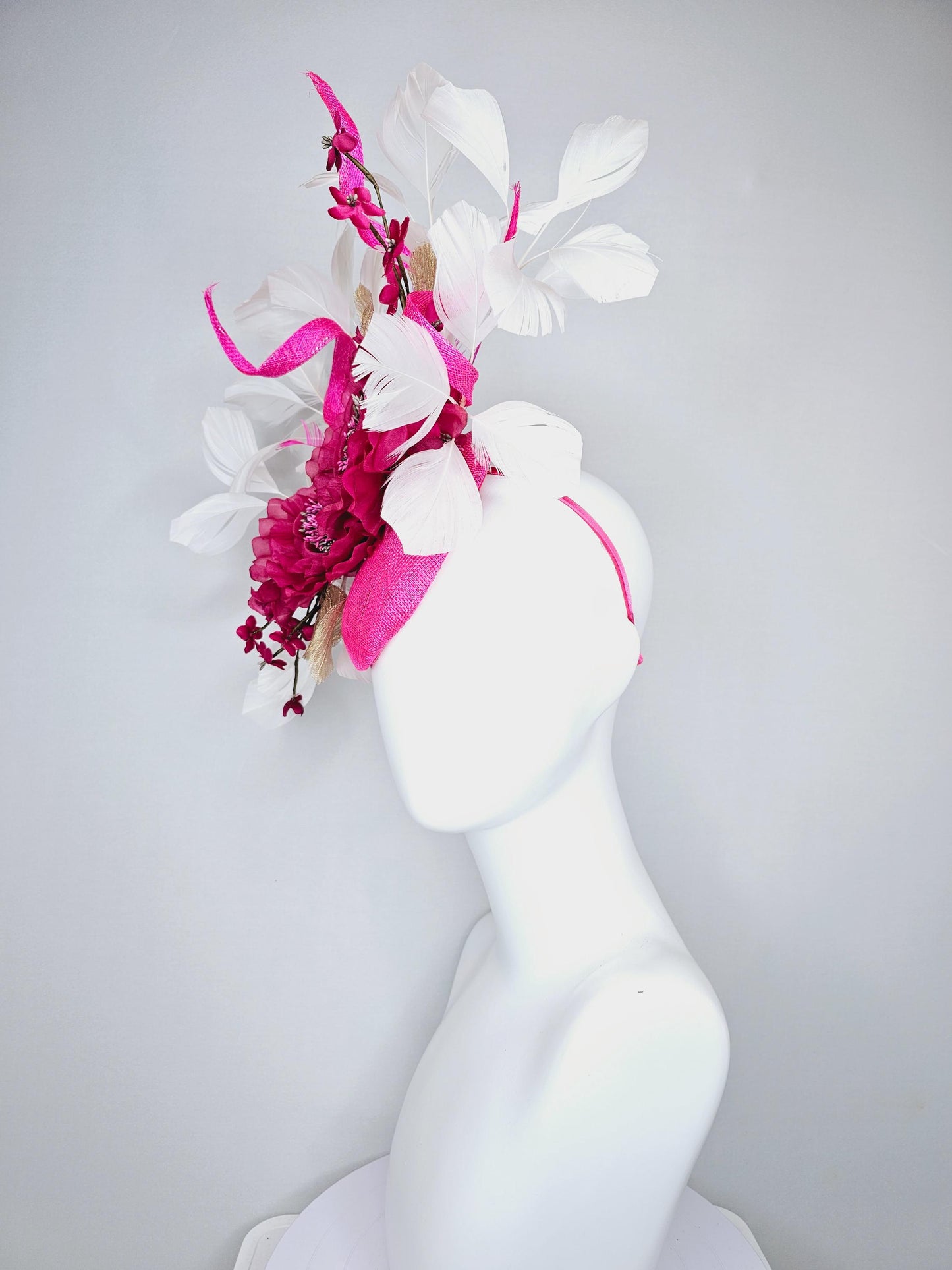 kentucky derby hat fascinator magenta fuchsia pink sinamay with fuchsia pink organza flowers beaded core,white feathers and pink curls