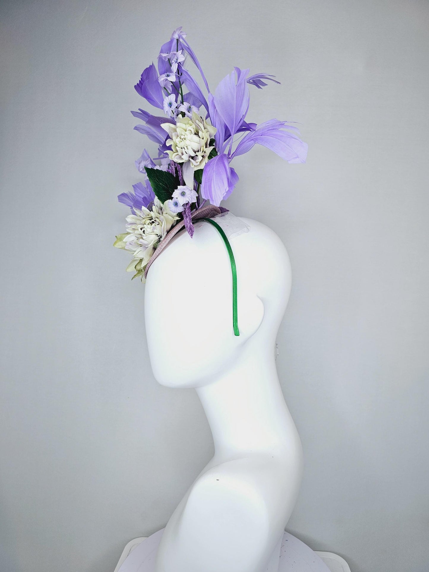 kentucky derby hat fascinator lavender sinamay,lavender neutral cream satin flowers,purple lavender green leaves,purple lavender feathers