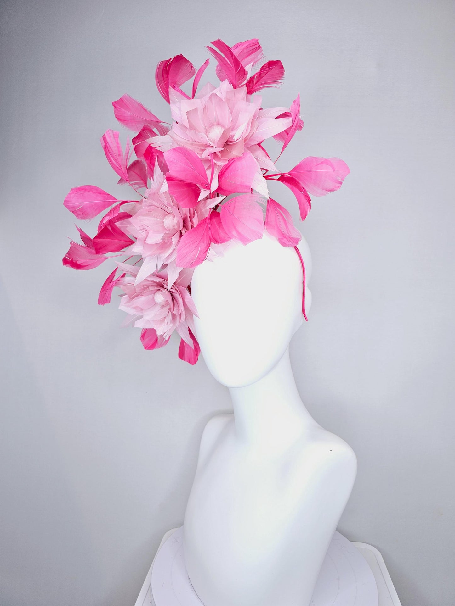 kentucky derby hat fascinator with large light blush pink feather flowers and raspberry hot pink branching feathers