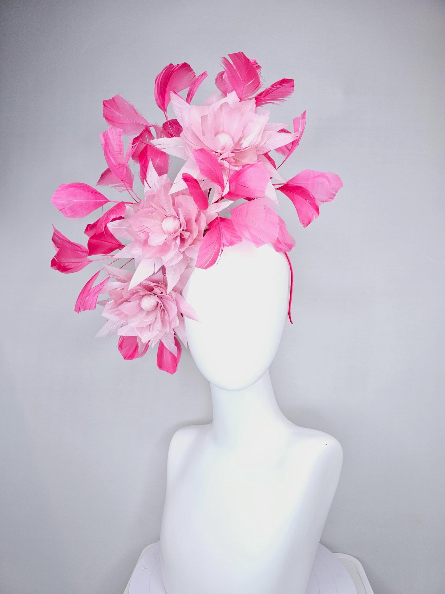 kentucky derby hat fascinator with large light blush pink feather flowers and raspberry hot pink branching feathers