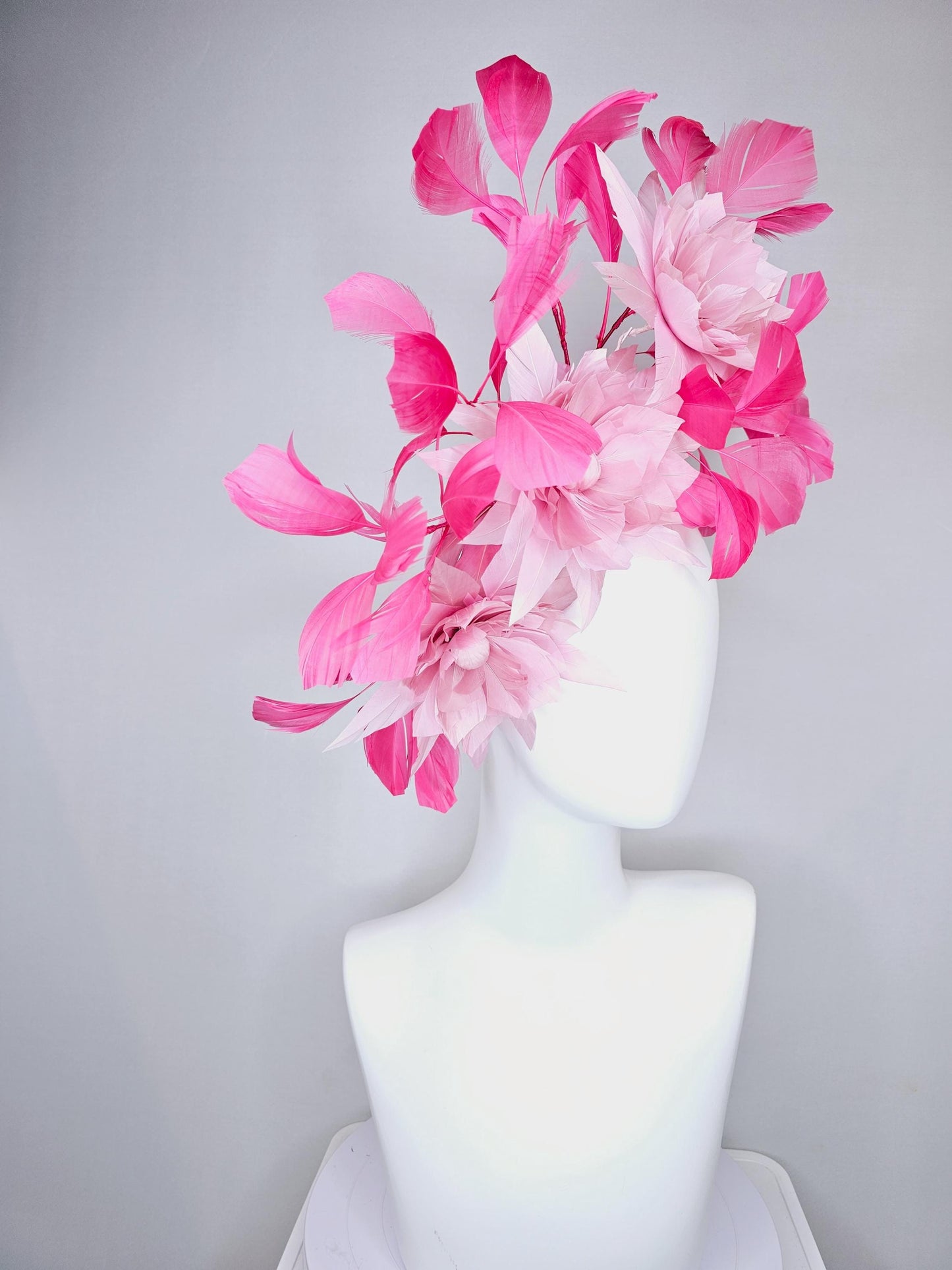 kentucky derby hat fascinator with large light blush pink feather flowers and raspberry hot pink branching feathers