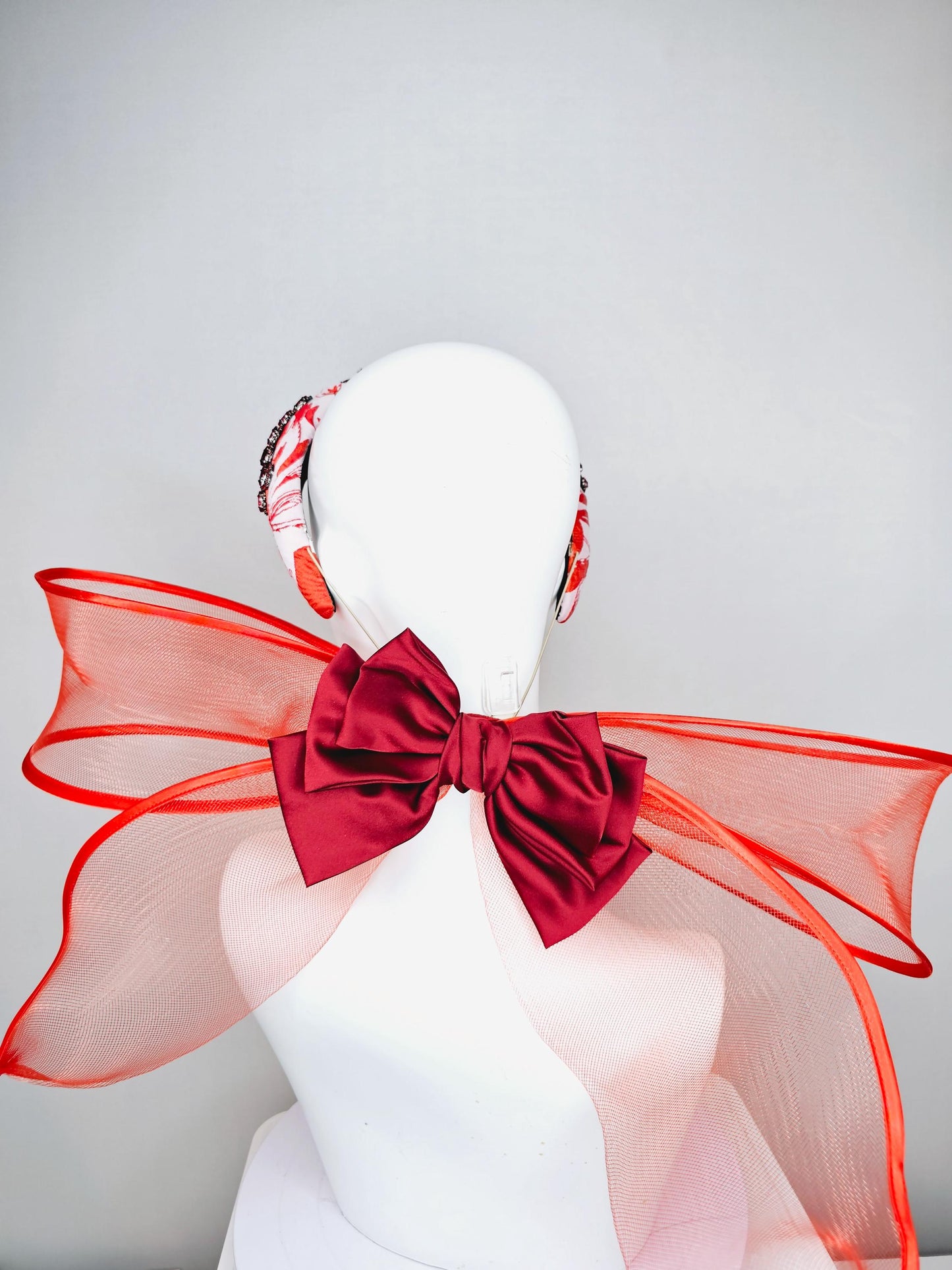 kentucky derby hat fascinator red white printed headband with red crystal rhinestone encrusted jewels large red mesh bow dark red satin bow