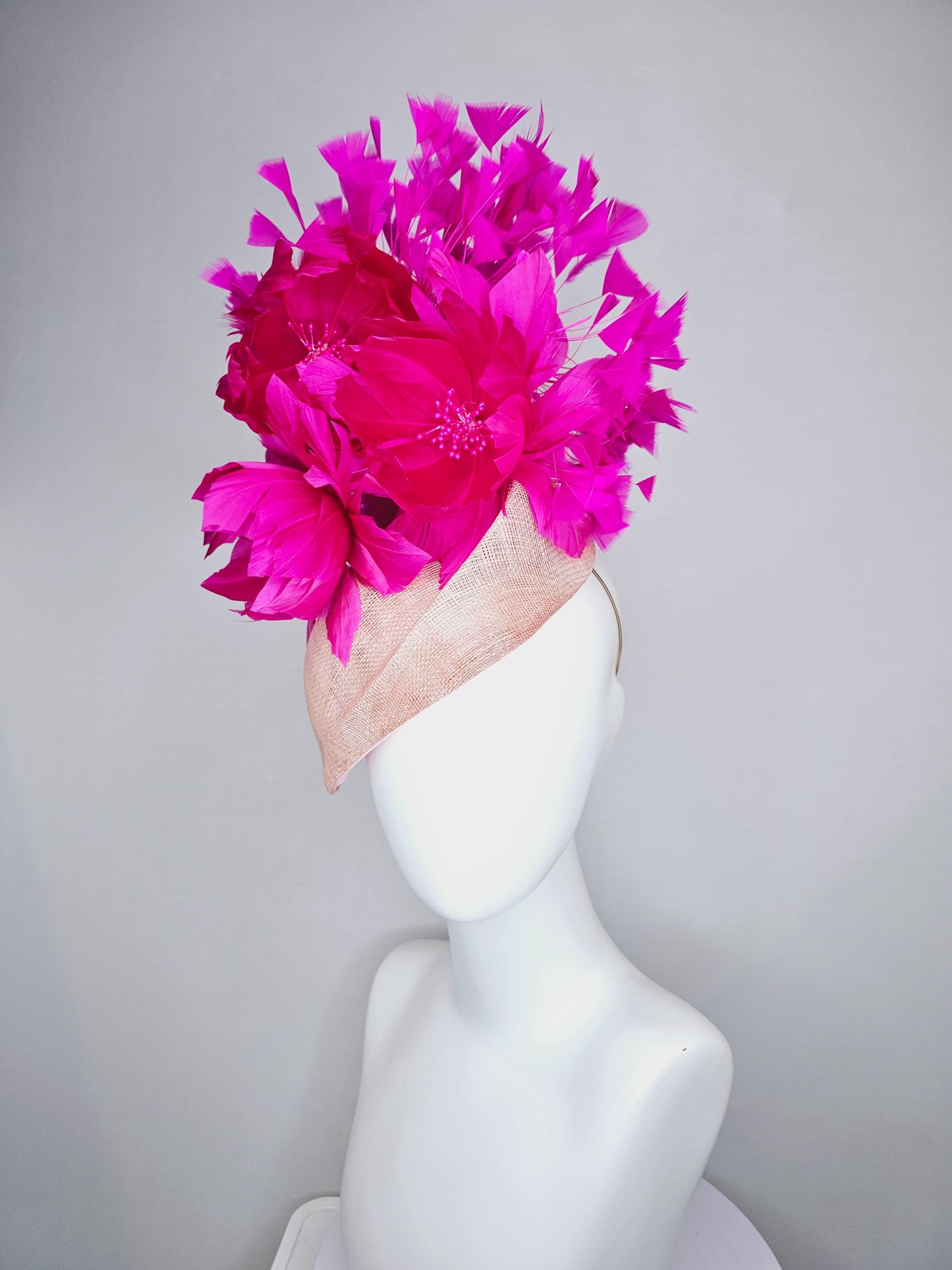 kentucky derby hat fascinator light blush pink  pointed teardrop perch sinamay with fluffy fuchsia pink feather flowers pink feathers