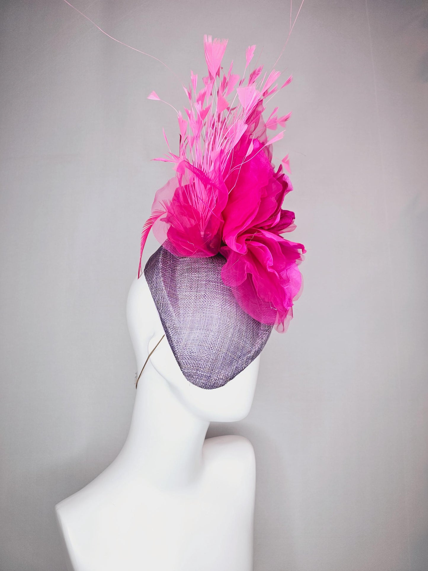 kentucky derby hat fascinator lavender purple pointed teardrop perch sinamay large bright pink organza satin flower and baby pink feathers