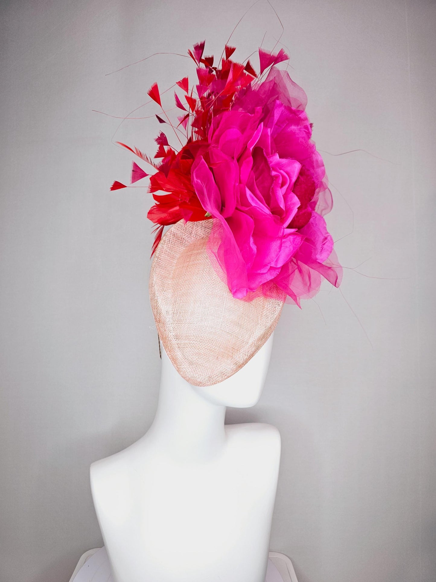 kentucky derby hat fascinator champagne pink pointed teardrop perch sinamay large bright pink organza satin flower and scarlet red feathers
