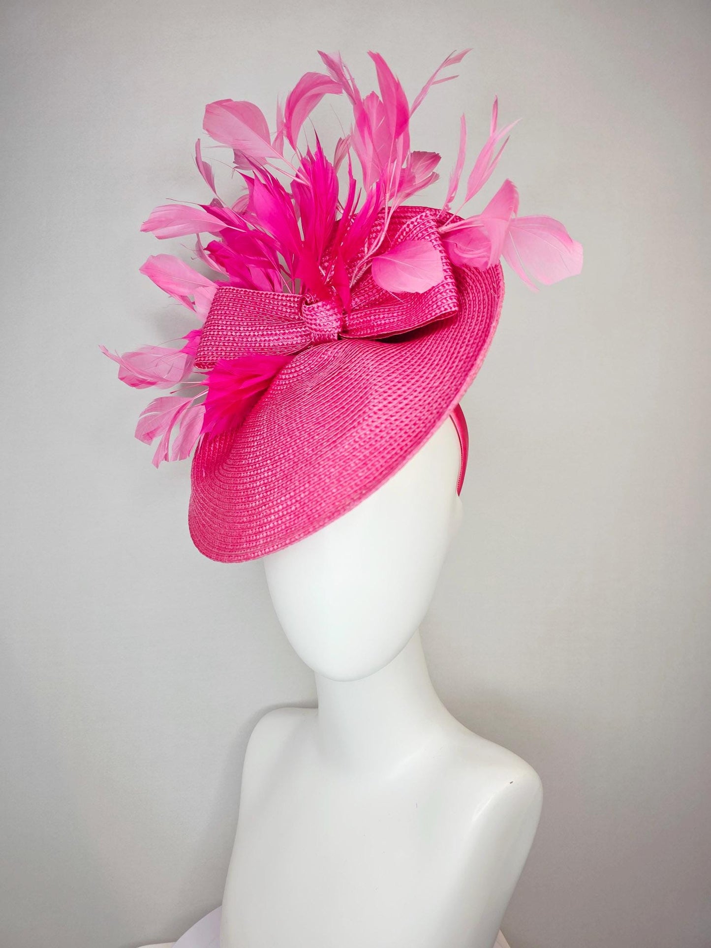 kentucky derby hat fascinator hot pink straw saucer with pink straw bow and fuchsia and blush pink branching feathers