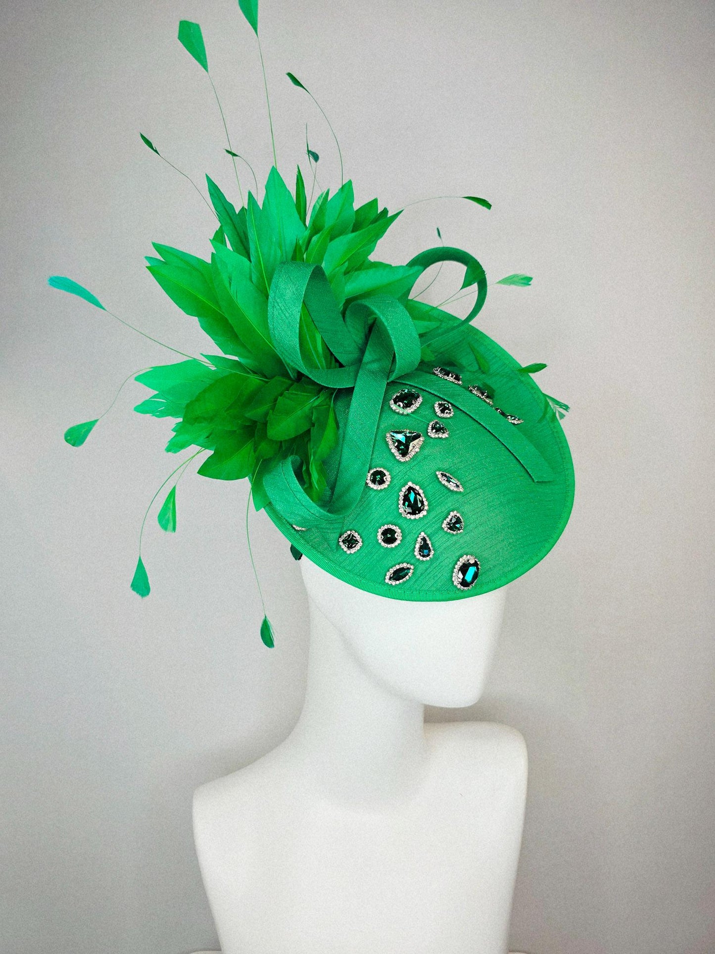 kentucky derby hat fascinator green shantung saucer emerald green crystal rhinestone jewels with green shantung bow and lime green feathers