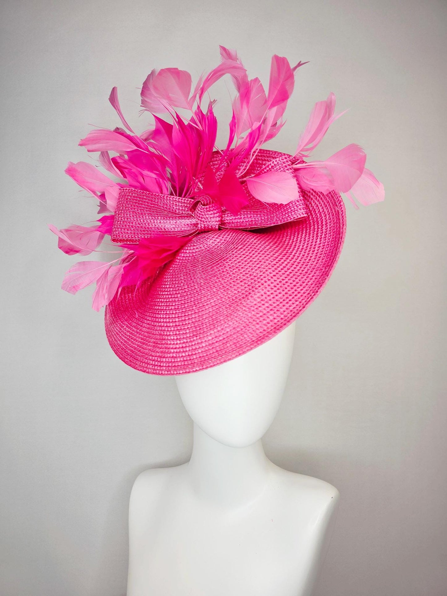 kentucky derby hat fascinator hot pink straw saucer with pink straw bow and fuchsia and blush pink branching feathers
