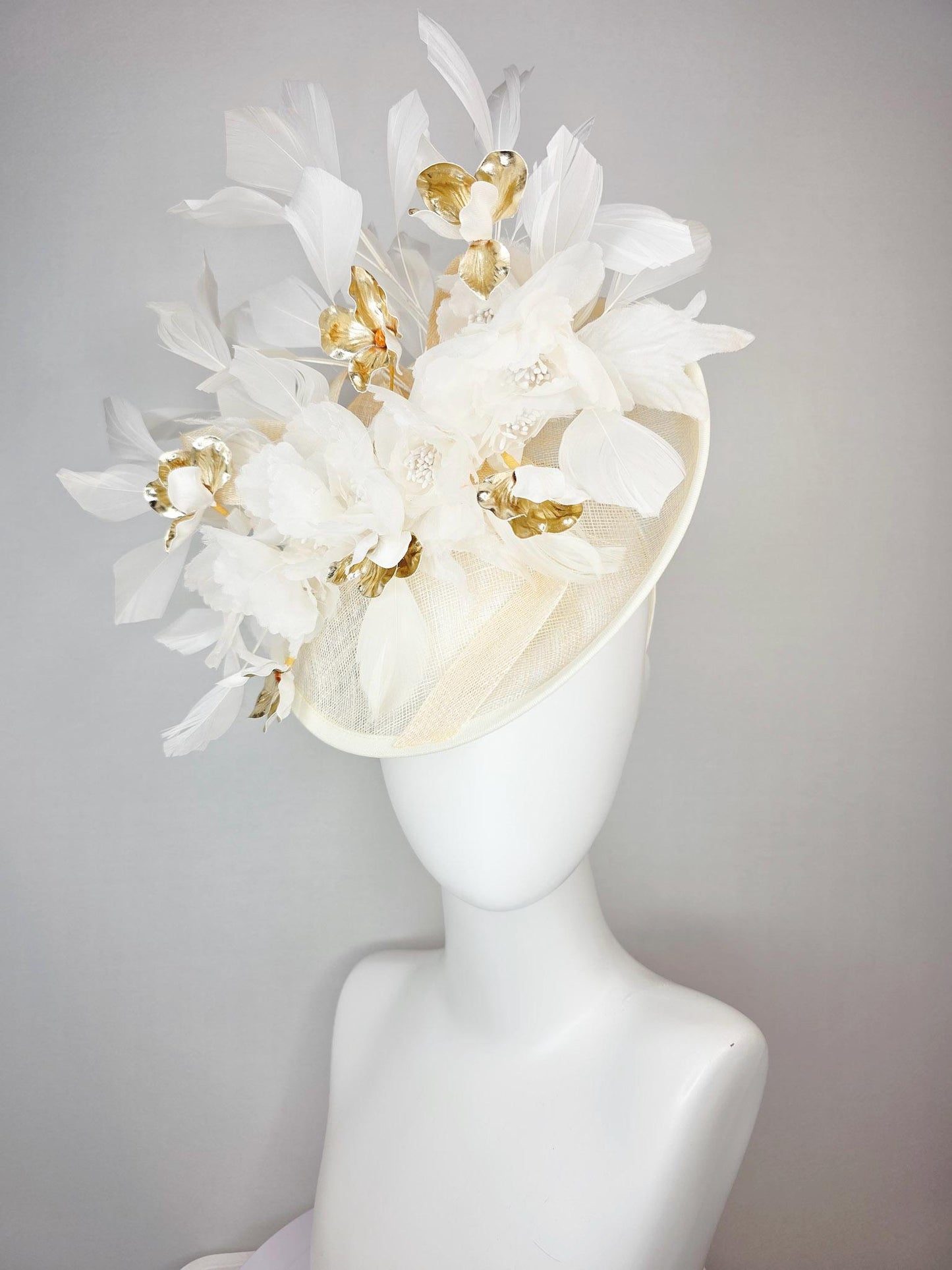kentucky derby hat fascinator neutral cream ivory beige sinamay saucer with bow white organza flowers and gold orchids and white feathers