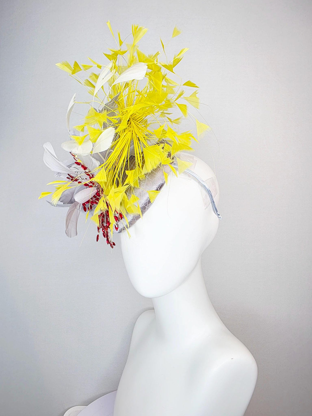 kentucky derby hat fascinator silver gray satin with netting fluffy light gray silver feathers leaf vine crystal red white yellow feathers