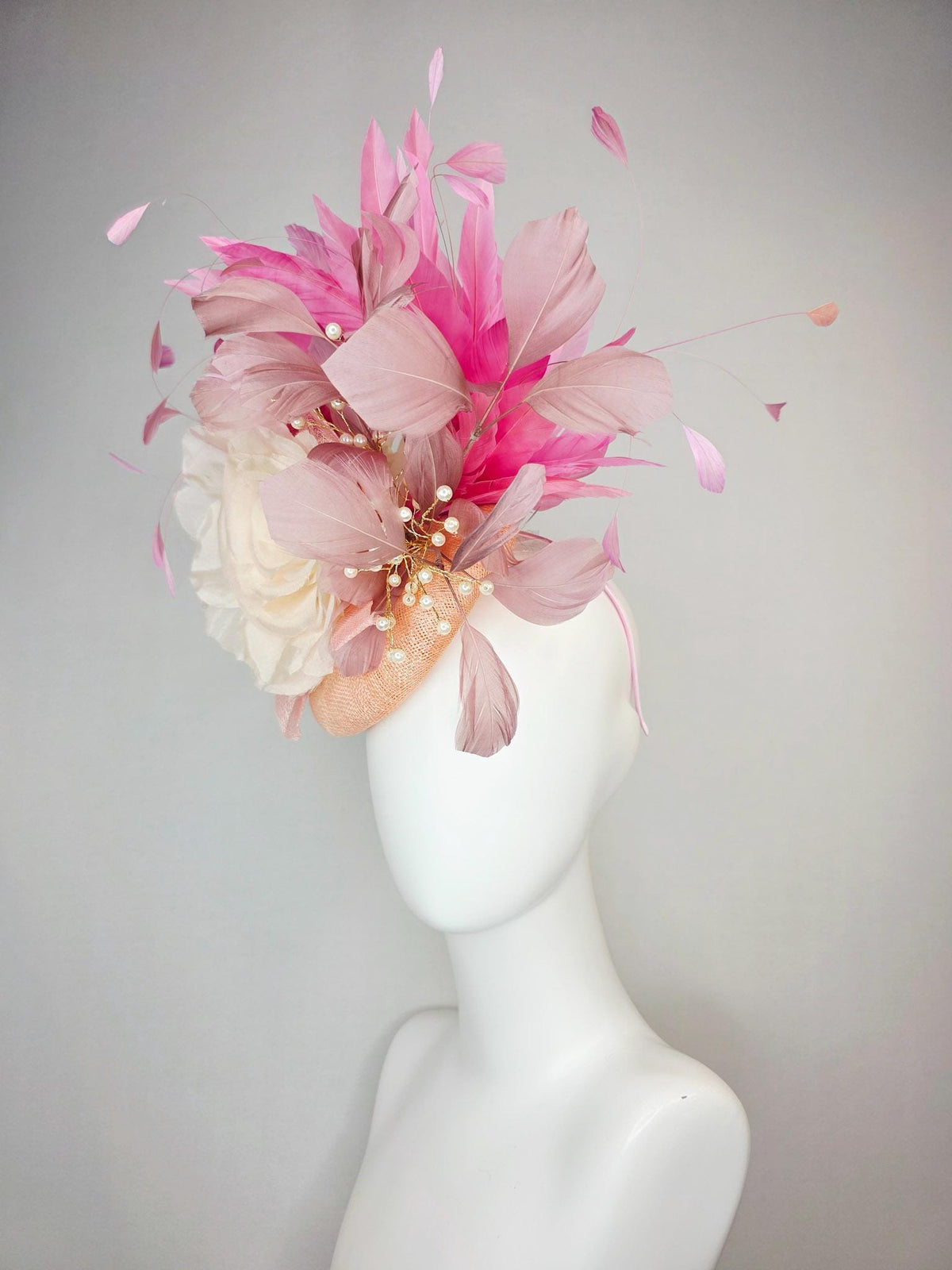 kentucky derby hat fascinator champagne beige sinamay ivory white organza rose dusty rose mauve blush pink branching feathers pearl strings