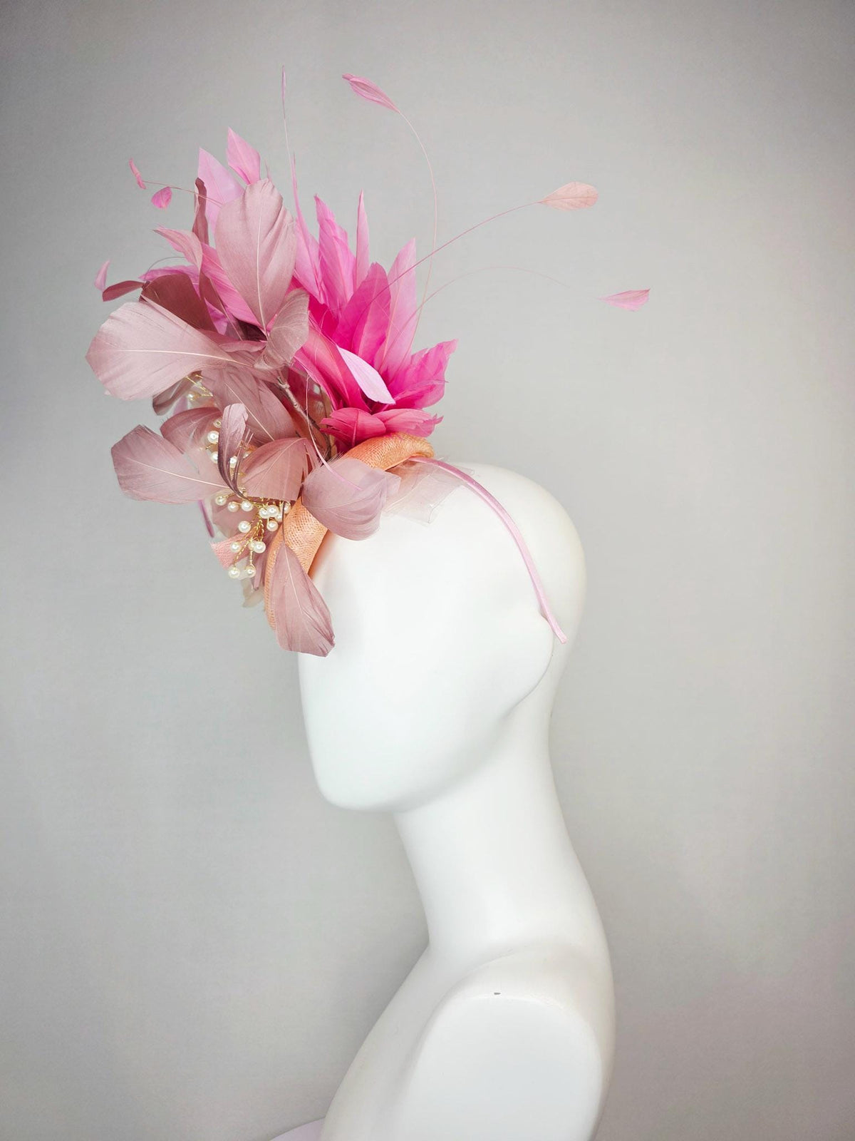 kentucky derby hat fascinator champagne beige sinamay ivory white organza rose dusty rose mauve blush pink branching feathers pearl strings