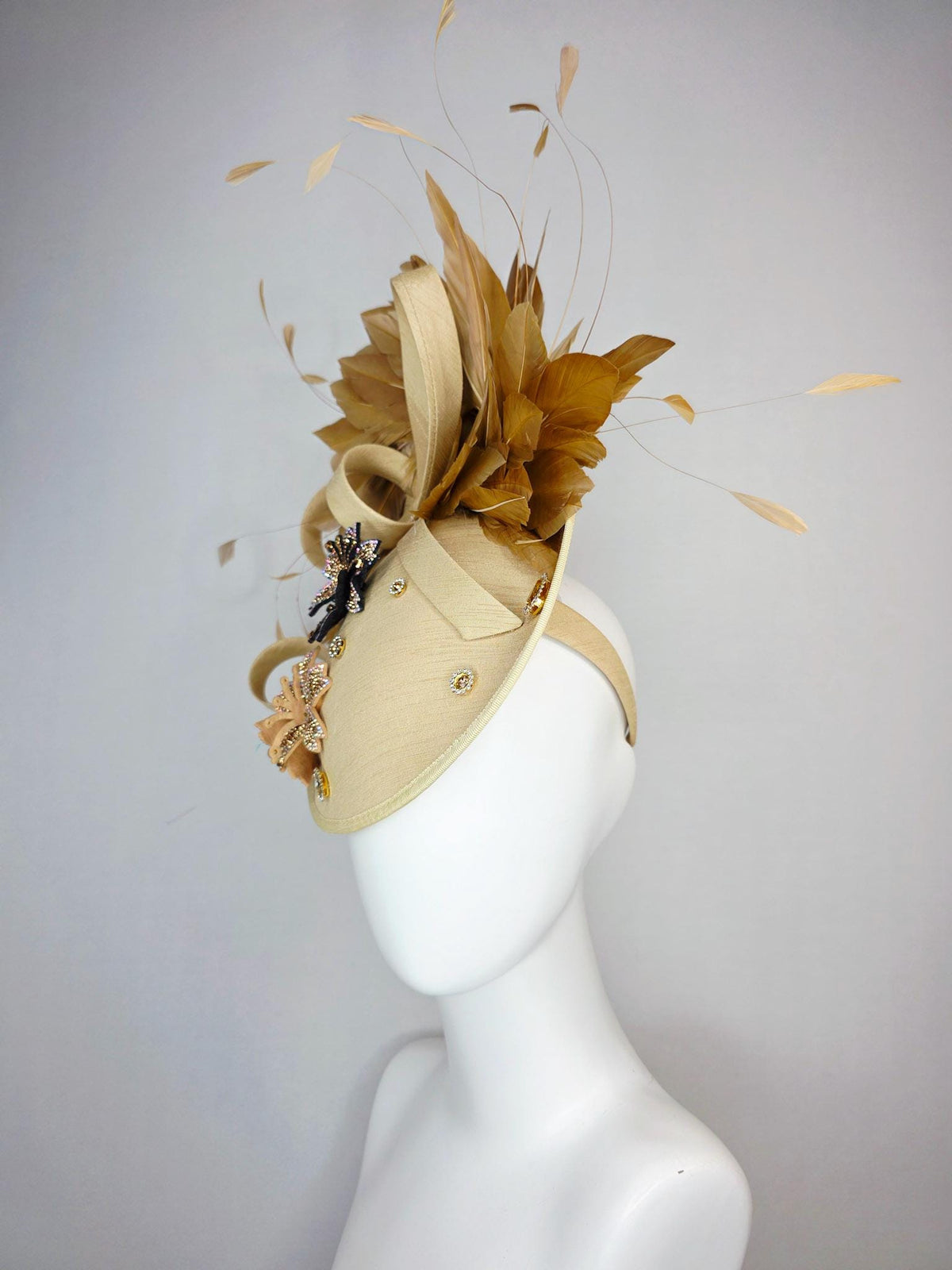 kentucky derby hat fascinator beige shantung saucer with shantung bow gold silver crystal rhinestone flowers tan beige gold feathers