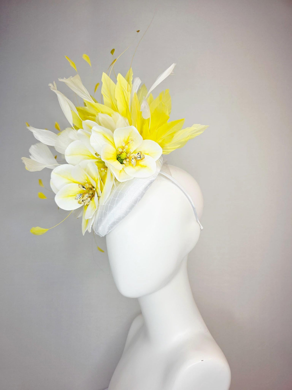 kentucky derby hat fascinator white satin with netting yellow white satin flowers crystal rhinestone center yellow white branching feathers