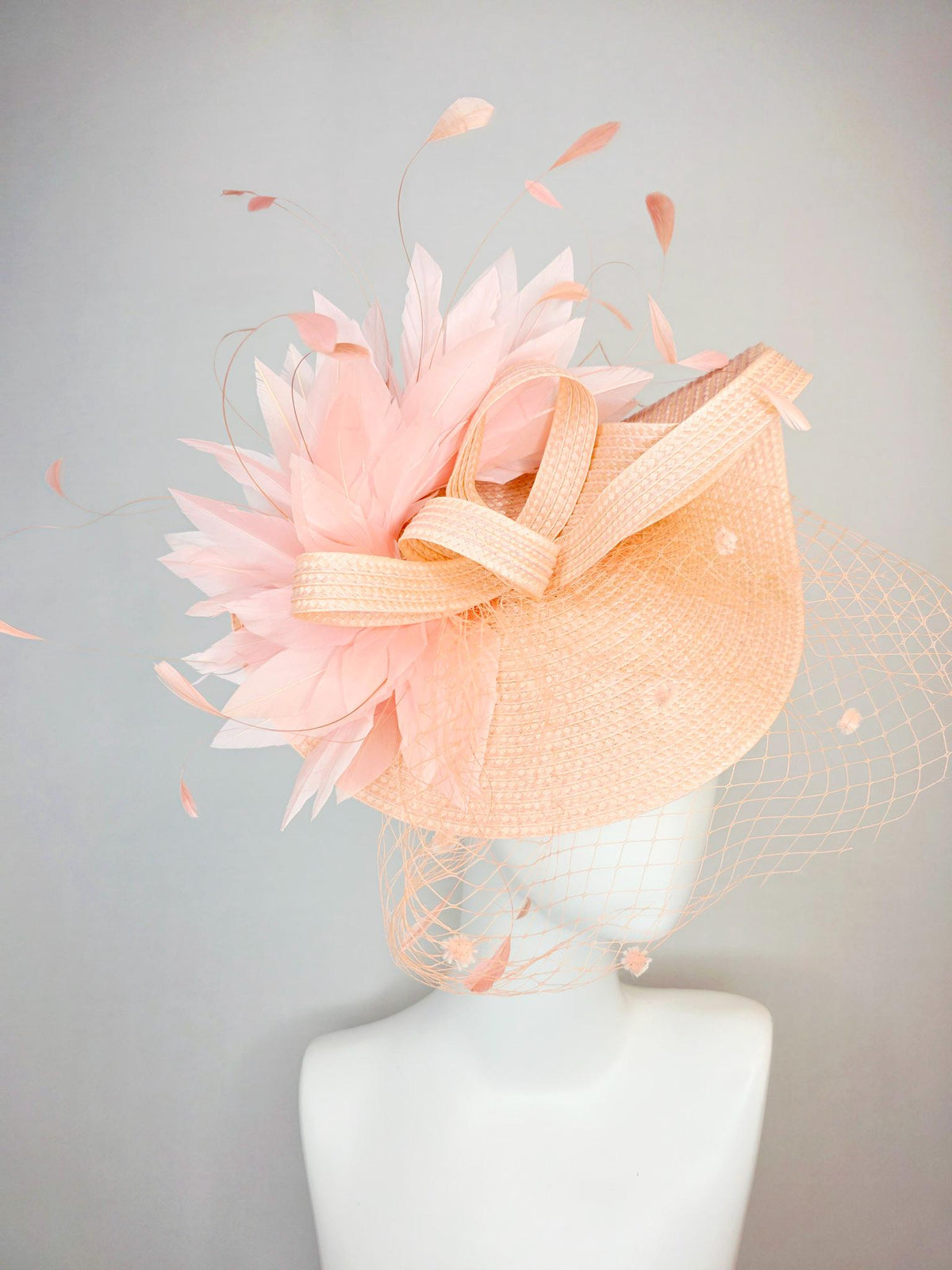 kentucky derby hat fascinator neutral champagne beige straw saucer with champagne straw bow light baby pink feathers and champagne mesh veil
