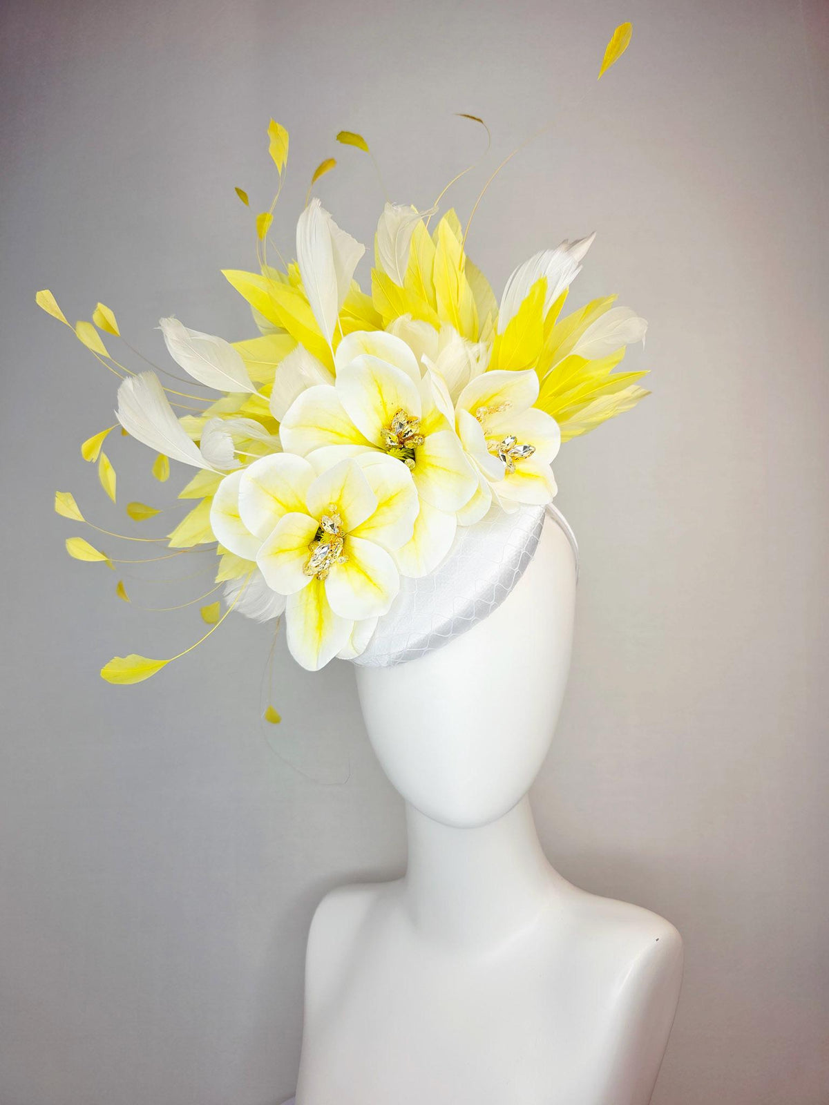 kentucky derby hat fascinator white satin with netting yellow white satin flowers crystal rhinestone center yellow white branching feathers